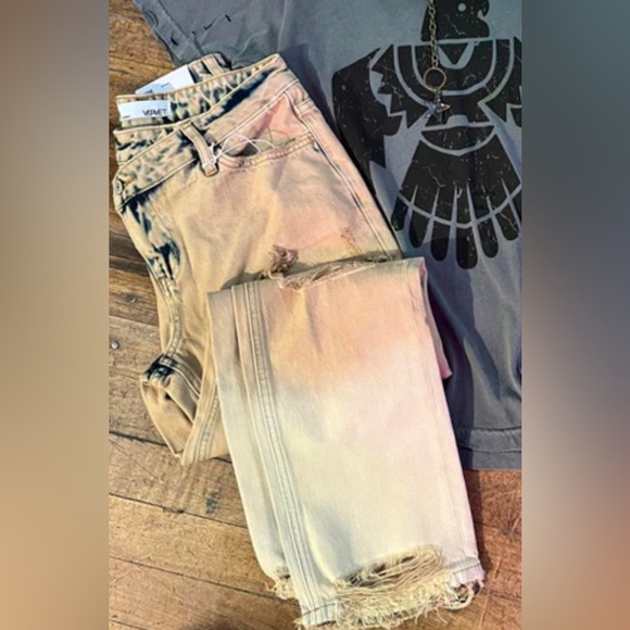 Vervet Jeans - Picture 2 of 6